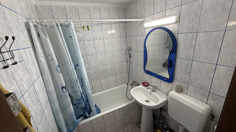 Luica, Piata Resita, ap. 2 cam., semidec., Oferta! usor negociabil