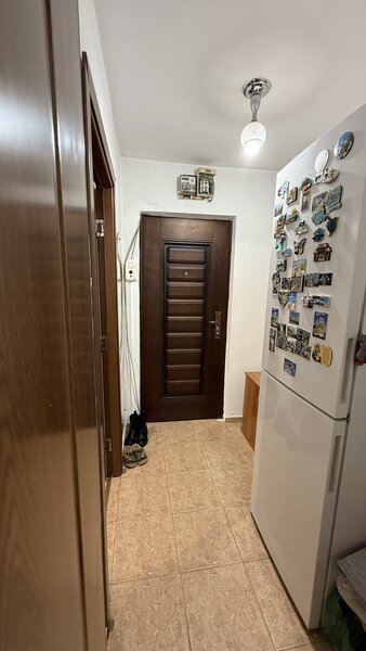 Luica, Piata Resita, ap. 2 cam., semidec., Oferta! usor negociabil