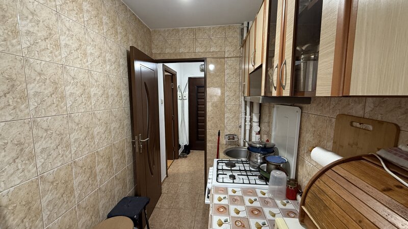 Luica, Piata Resita, ap. 2 cam., semidec., Oferta! usor negociabil