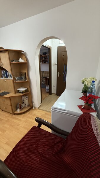 Luica, Piata Resita, ap. 2 cam., semidec., Oferta! usor negociabil