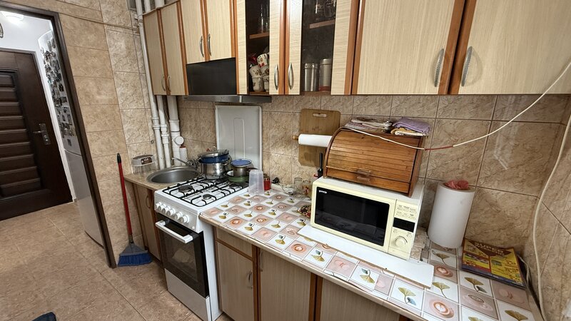 Luica, Piata Resita, ap. 2 cam., semidec., Oferta! usor negociabil